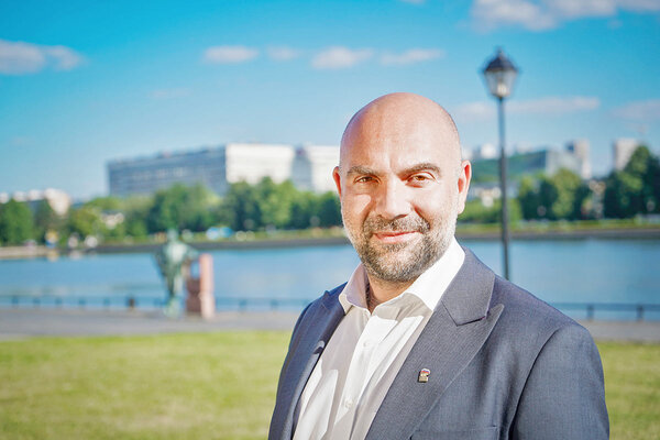 ������� �������: �������� � �����������