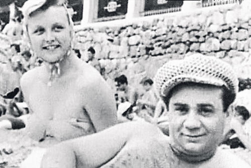 Евгений Леонов с женой Вандой на отдыхе в Крыму
