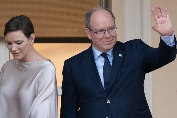 Подозрительно: княгиня Шарлен опять куда-то пропала  