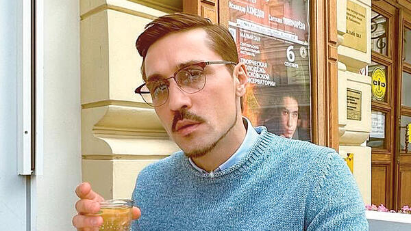 Влюбленный Дима Билан продал дом и влез в долги  теперь ловит рыбу на заднем дворе