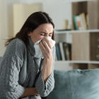 Пульмонолог рассказал, чем отличаются симптомы бактериальной и вирусной инфекции