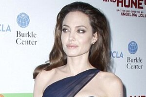 Анджелина Джоли дала понять Питту, что не пойдет на компромисс