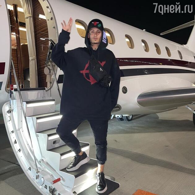 Моргенштерн на частном самолете фото