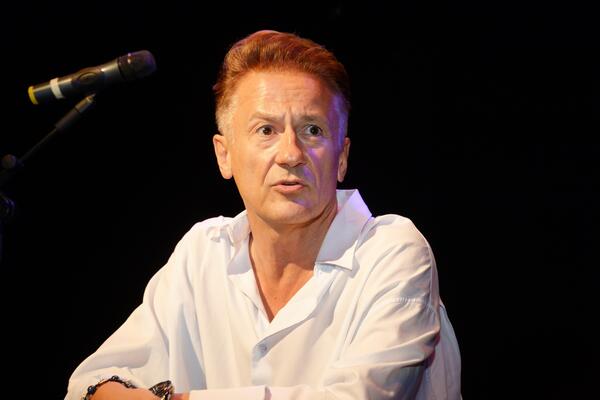 Требует половину: у Олега Меньшикова отбирают элитную квартиру через суд