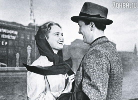 Нина Гребешкова и Олег Голубицкий в к/ф «Испытание верности», 1954 г.