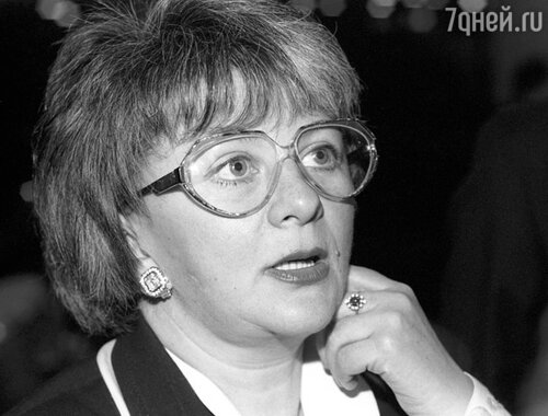 Алла Сурикова