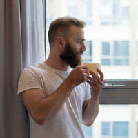 Не медлительный, а неторопливый: чем грозит постоянная спешка и как найти свой темп жизни 