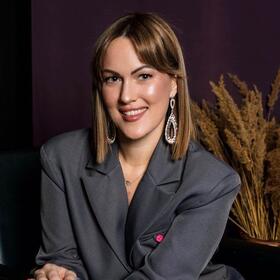 Елена Корбань