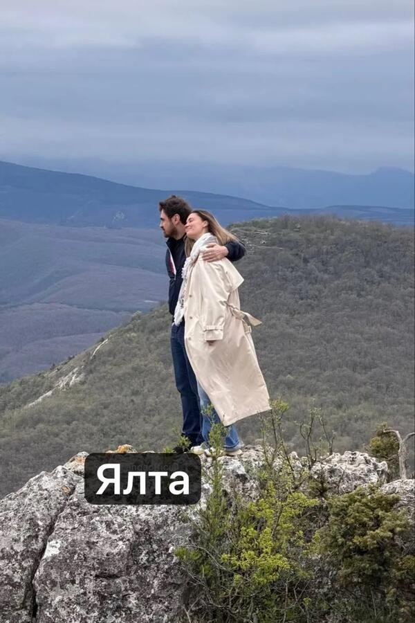 В пустом доме с чужими людьми? Что случилось с новорожденной дочерью Муцениеце и Дранги