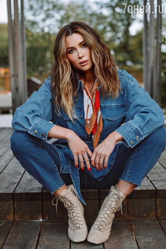 Не могла выйти из комнаты дочь Заворотнюк встретила день