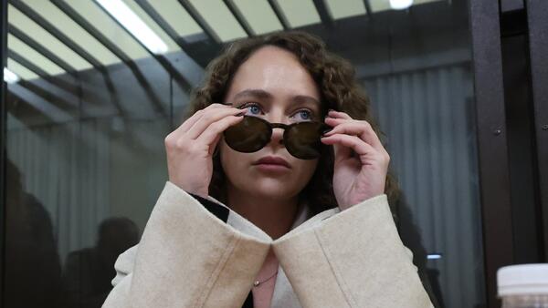 Юрист оценил шансы осужденной на 3 года Аглаи Тарасовой тайно покинуть Россию