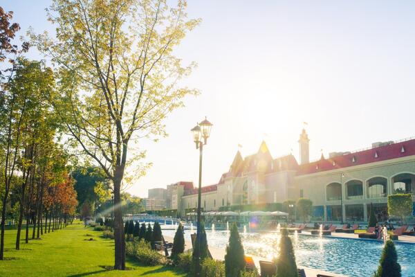 Общий подвиг — общая Победа: «Остров Мечты» представляет программу к 9 Мая