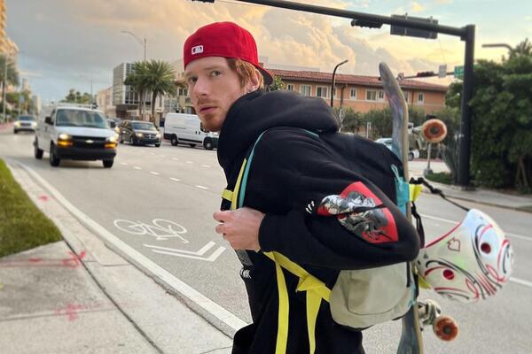 Погрузил все в грузовик и укатил: сын Орбакайте снова снялся с места