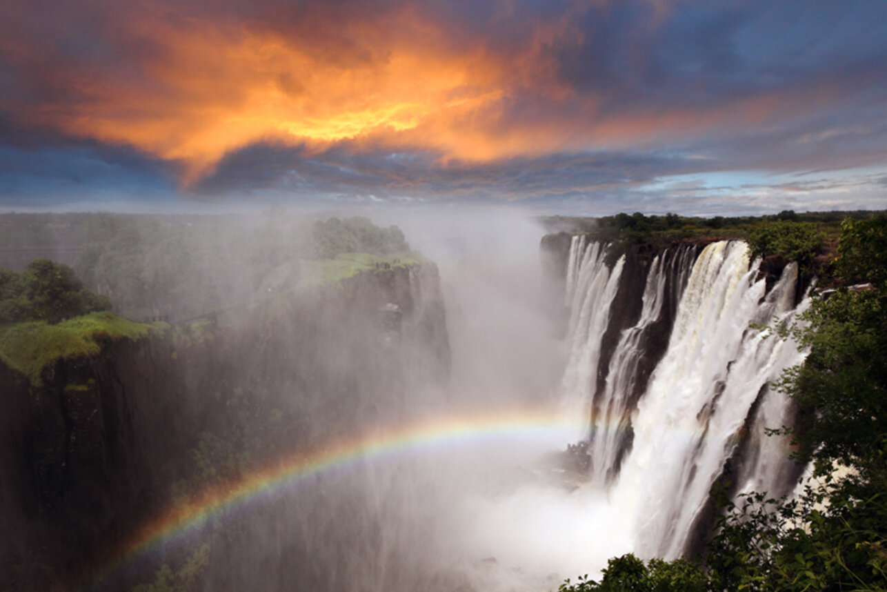 водопад виктория в зимбабве