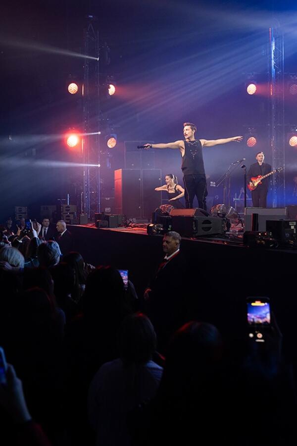  , , Zvonkiy, AStudio       130- 