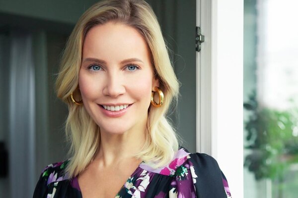 Живот и толстые ноги: Летучая показала располневшую фигуру