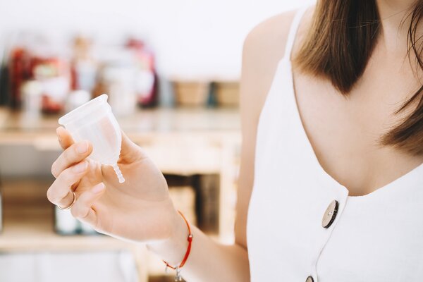 Чаша, ткань и трусы: чем заменить привычные прокладки 