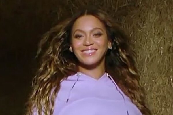 «Какие большие!»: Бейонсе показала заметно подросших близнецов 