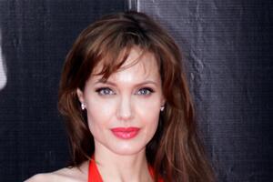 Анджелина Джоли рассказала, что заставило Брэда Питта создать с ней семью  