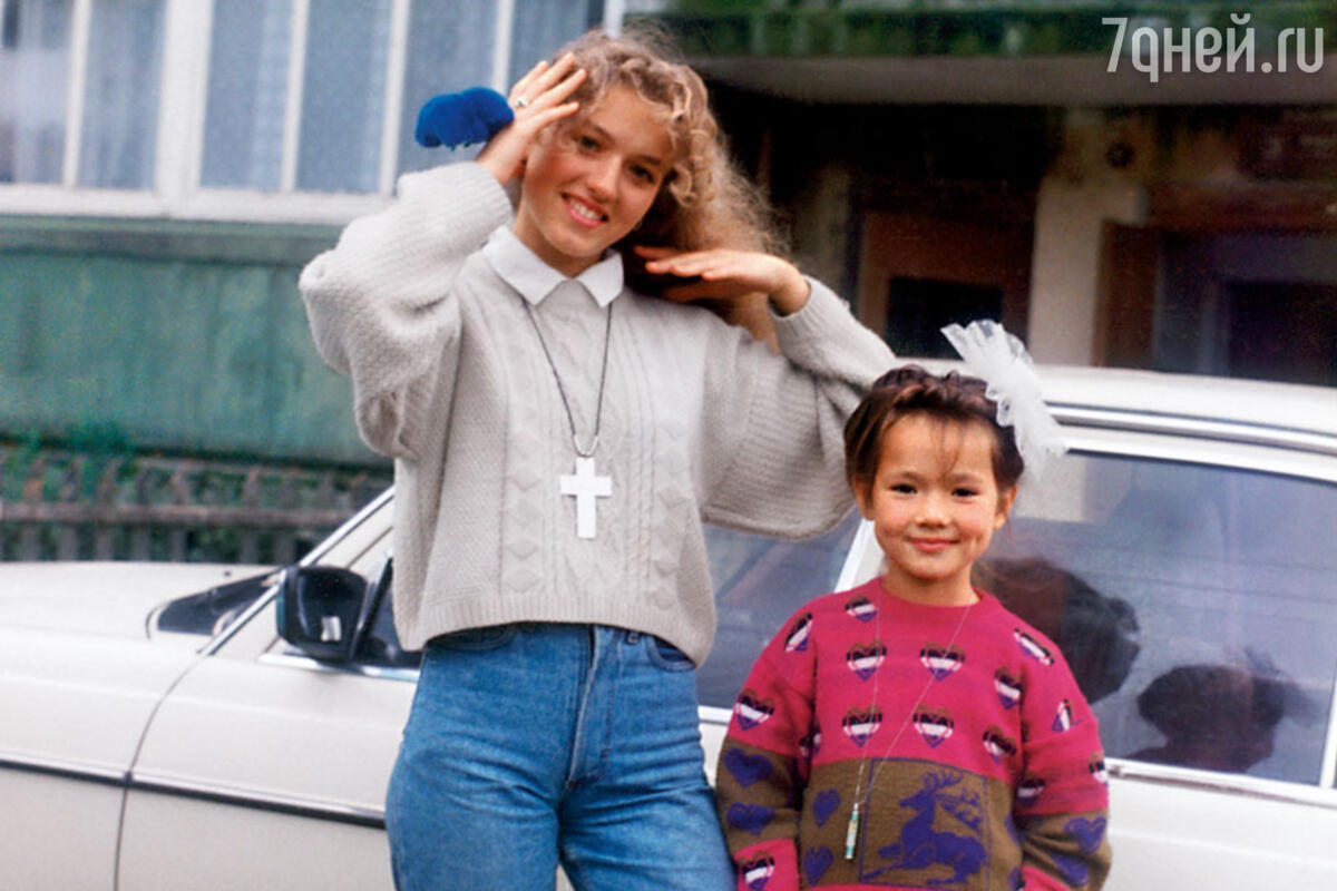 Еркектердің жасырын камерасы Шұлықтар мен бюстгалтер порносында