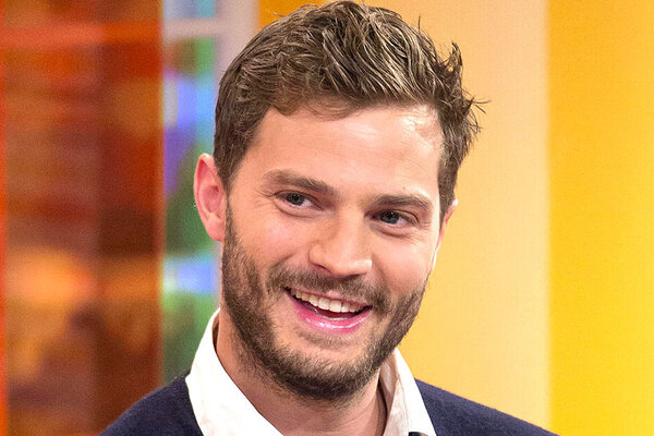 Джейми Дорнан продал свой особняк в Голливуде