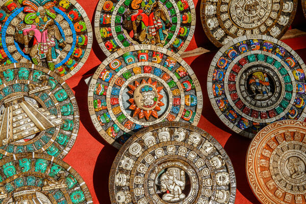 Названы два знака зодиака, которые закроют ипотеку и все долги в феврале — обретут свободу