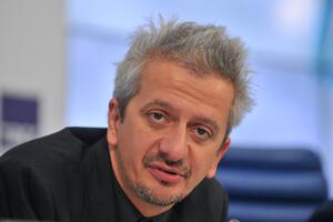 Богомолов обратился к дочери, недавно потерявшей деда: «Как быстро»