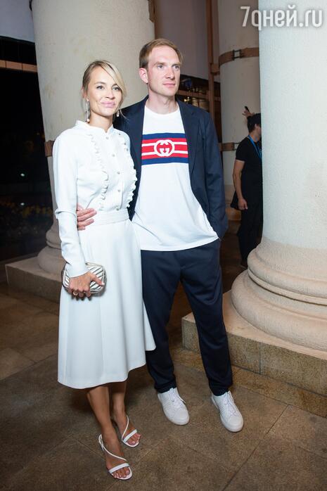 Андрей Бурковский с женой — фото Андрей Бурковский с женой — фото