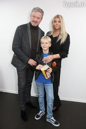 Валдис Пельш с женой Светланой и сыном 