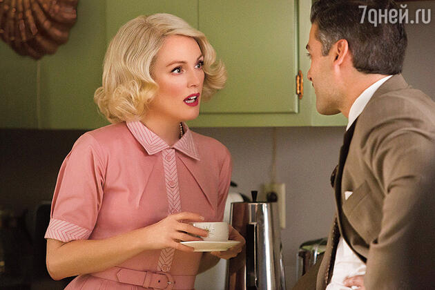 Оскар Айзек с Джулианной Мур Оскар Айзек с Джулианной Мур