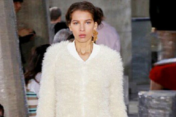 Loewe:        