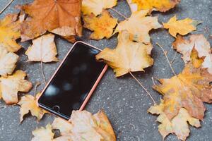 Эффектно и бесполезно: Айфон 17 проверили на прочность