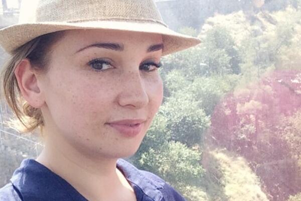 Анфиса Чехова отказывается от макияжа вне работы