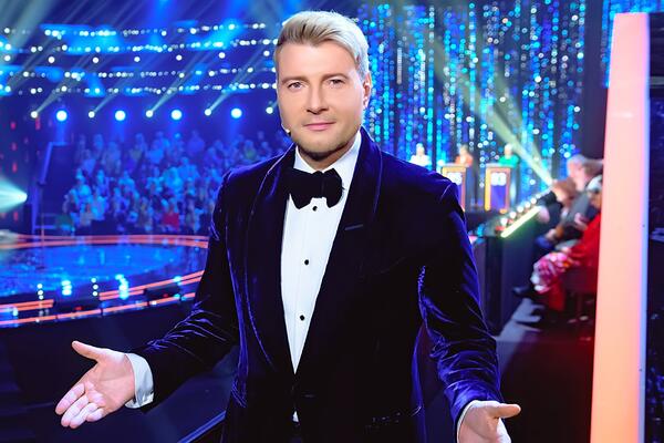 «А вы театре не пели?» Николая Баскова унизила молодая блогерша 