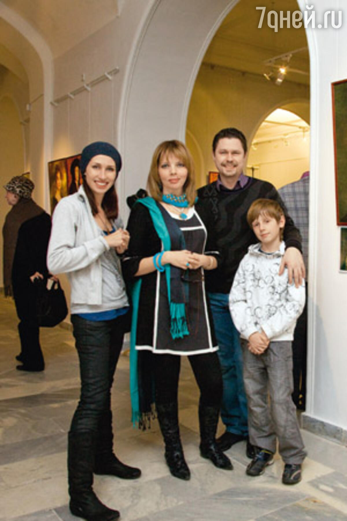 денис рожков семья фото с женой