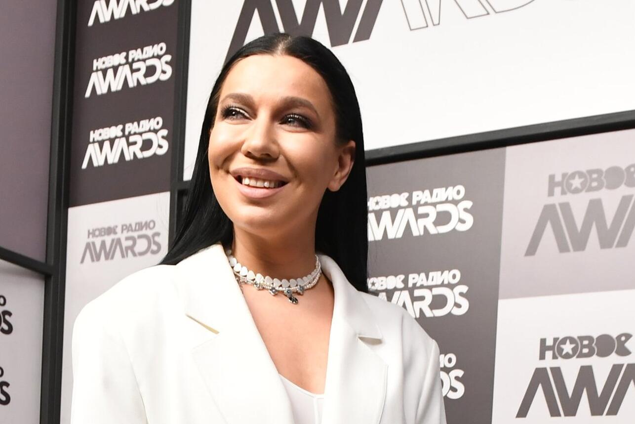 86 РџРµРІРёС†Р° РЃР»РєР° СЃС‹РіСЂР°Р»Р° С‚Р°Р№РЅСѓСЋ СЃРІР°РґСЊР±Сѓ: РїРѕРєР°Р·Р°Р»Р° РјСѓР¶Р° Рё РєРѕР»СЊС†Рѕ