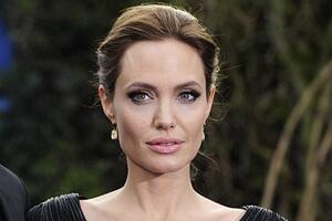 Вокруг приемной дочки Анджелины Джоли назревает скандал