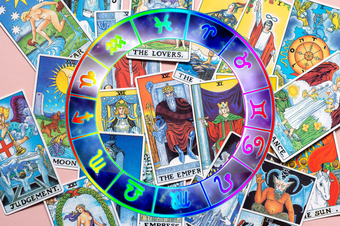 Близнецам — молчать, Львам — готовить кошелек: таро-прогноз на 10 — 20 марта, который изменит все