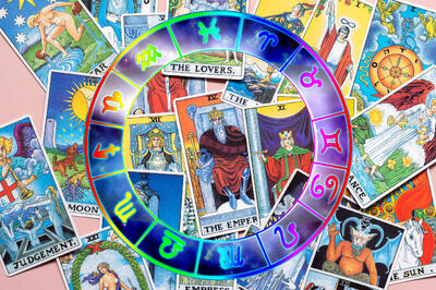 Близнецам — молчать, Львам — готовить кошелек: таро-прогноз на 10 — 20 марта, который изменит все