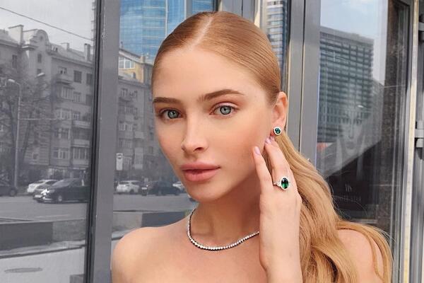 Бюст Алены Шишковой стал вызывающе большим