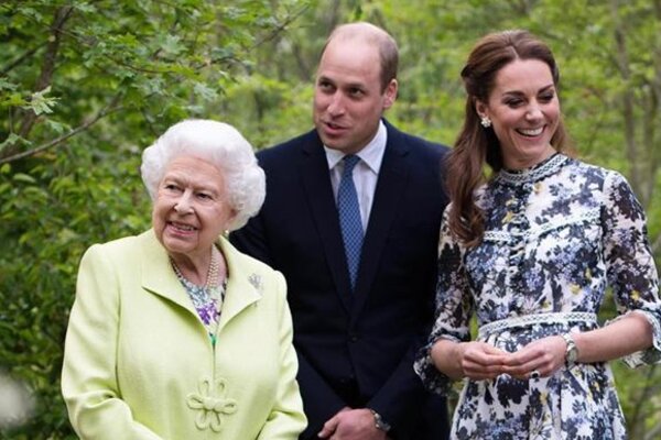 Королева сделала Кейт Миддлтон новый подарок