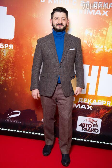 Михаил Галустян