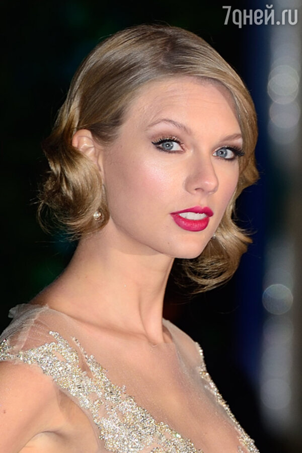   (Taylor Swift)    Winter Whites Gala