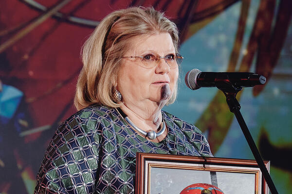 Восхищает своим примером: как сейчас выглядит 77-летняя Ирина Муравьева