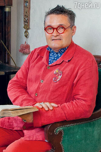 Александр Васильев