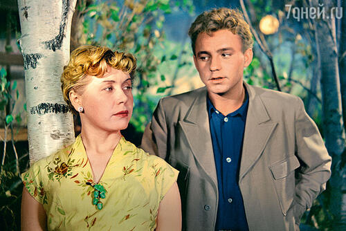 С Николаем Рыбниковым в фильме «Высота». 1957 г.
