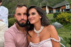 «Покупает хот-доги вместо Cartier»: в Сети глумятся над подарками Бородиной от Сердюкова