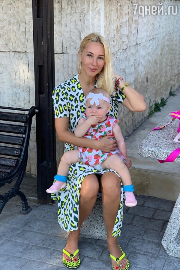 Лера Кудрявцева с дочкой Машей