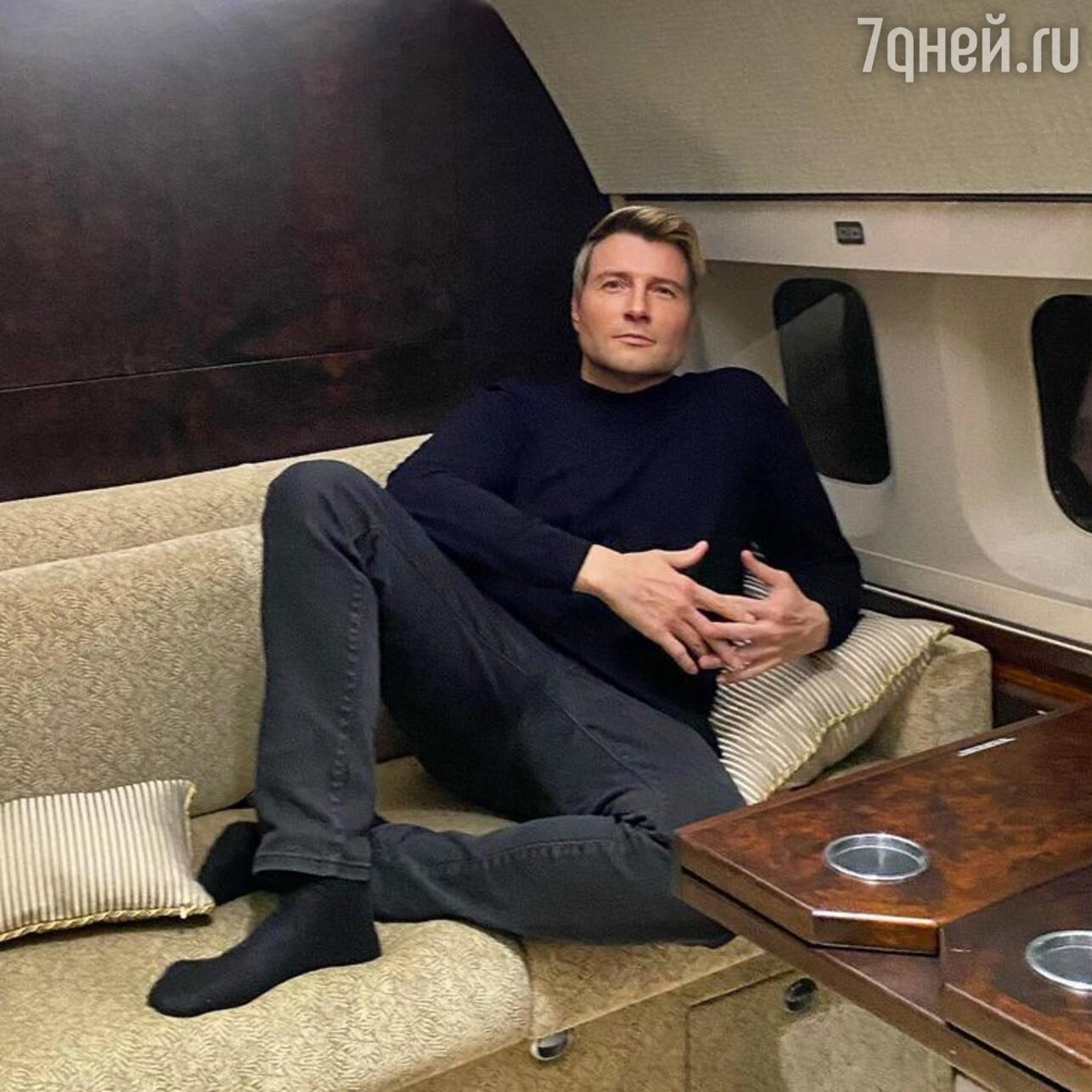Николай Басков в самолете