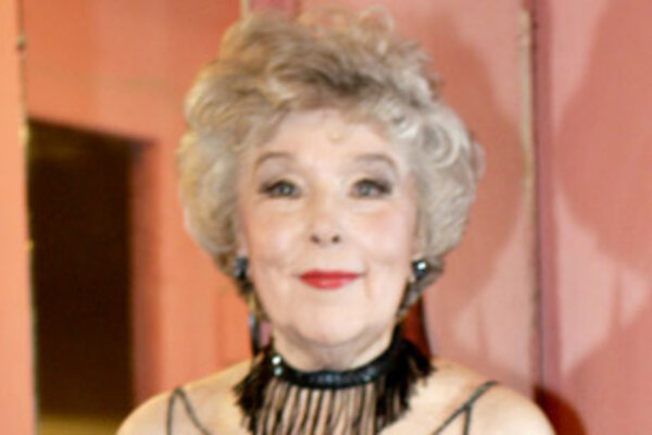 Васильева и Зельдин получат  «Золотые маски»